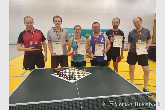 Die Sieger des 2. Tischtennis-Schach-Turniers.