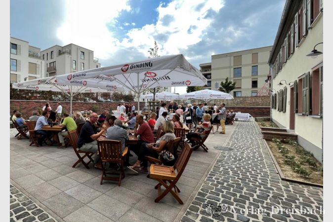 Am vergangenen Freitag wurde die neue Gastronomie Ölmühle der Öffentlichkeit vorgestellt. Pächter und Betreiber werden zu einem späteren Zeitpunkt präsentiert.