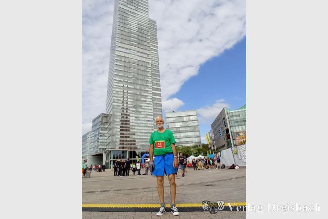 In 7:09 Minuten bewältigte Bernd Zürn diesmal die 714 Treppenstufen im "Kölnturm", dem höchsten Bürohochhaus der Stadt.