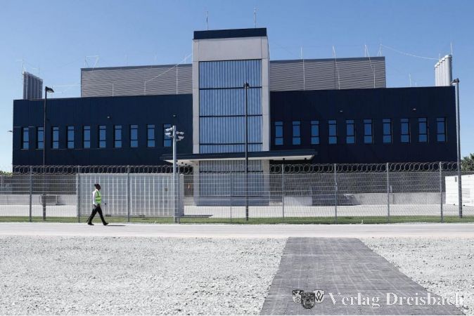 NTT Global Data Centers EMEA GmbH in der Voltastraße 15 in Hattersheim.
