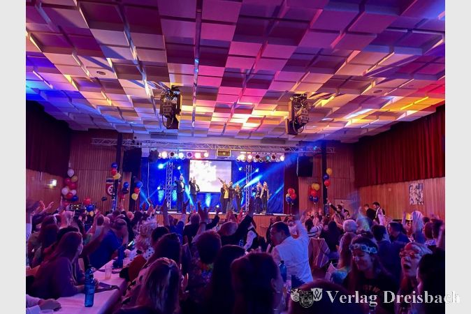 "Kriftel helau!" hieß es am vergangenen Samstag in der Kleinen Schwarzbachhalle.