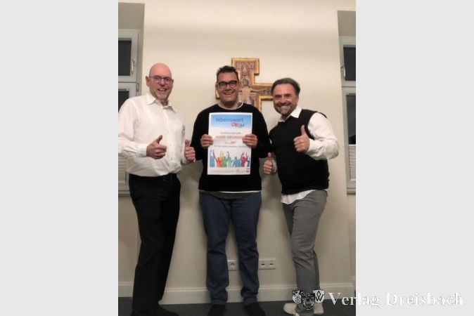 Von links nach rechts: Diakon Jürgen Rottloff, Sven Metzler und Francesco Continolo.
