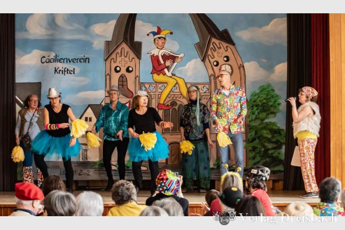 Der Chor für Neues Geistliches Lied beschäftigte sich mit Problemen in der neu gegründeten Großpfarrei St. Elisabeth.