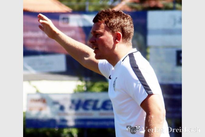 Die Wege von Christian Lüllig und des FC Eddersheim trennten sich kurz vor Weihnachten angesichts des unbefriedigenden Saisonverlaufs, das Kotrainerteam übernimmt vorerst.