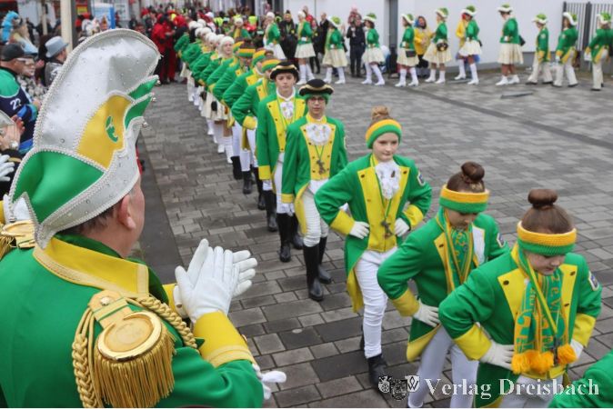 Die Abnahme der Parade der Garden gehört zum Vorprogramm des Umzugs am Sonntag.