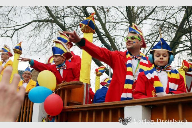 Der "Mooadel" vermutet laut seinem Motto, dass die Narren nicht nur in der fünften Jahreszeit regieren.