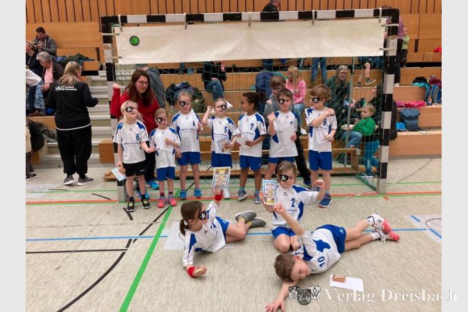 Kleine Piraten unterwegs: Die G-Jugend hat das Spielfest in Flörsheim "geentert".