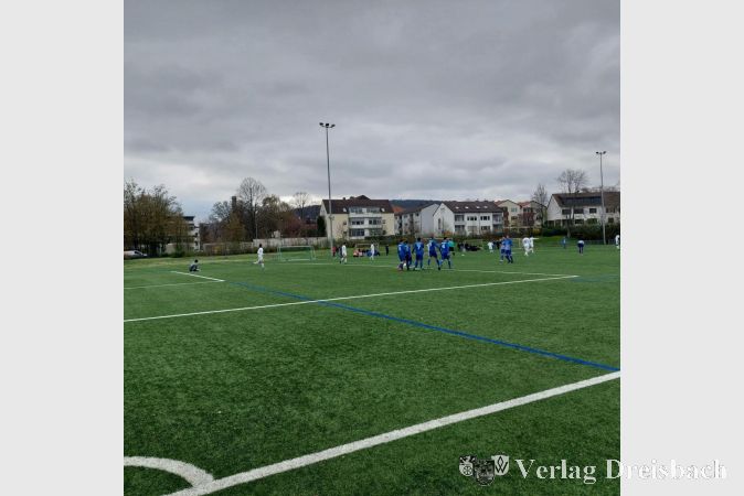 Große Freude nach dem wichtigen Tor zum 2:1 für die erste Mannschaft des SV 07 Kriftel.