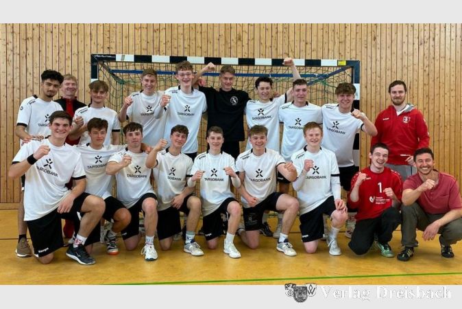 Die neue männliche A-Jugend hat Grund zum Jubeln: Das erste Quali-Turnier lief prima.