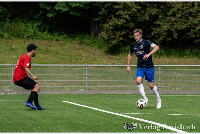 Mit einem überzeugenden Auswärtssieg konnte sich der SV 07 im Abstiegskampf drei wichtige Punkte sichern und das eigene Torverhältnis aufpolieren.