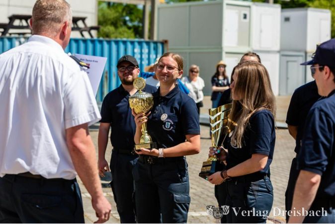 Die Feuerwehr Eddersheim sicherte sich den Pokal.