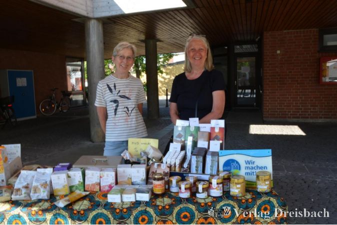 Die Vielfalt der Fairtrade-Produkte sind auf dem Wochenmarkt am Stand des Eine-Welt-Kreises zu erhalten.