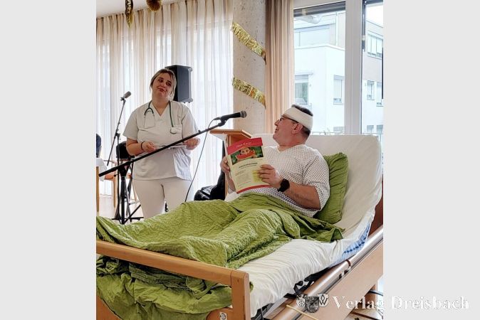 Ein Sketch über das „Krankenschwester-Wir“.