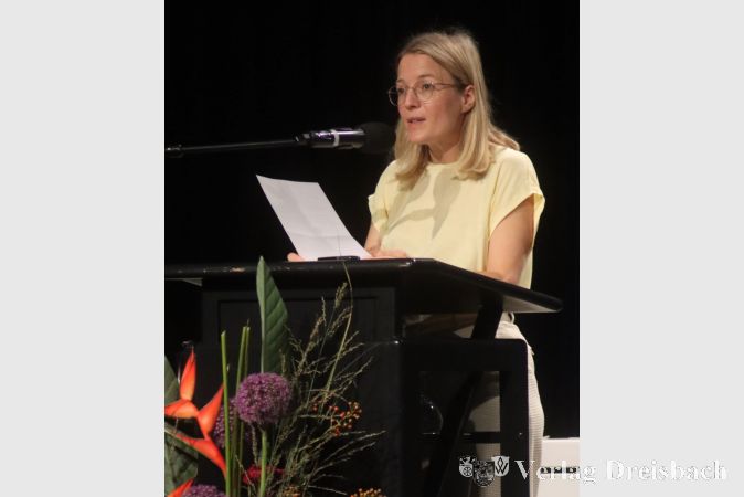Deike Wichmann schilderte im Festvortrag den Einfluss von Elisabeth Selbert im Parlamentarischen Rat der Jahre 1948/49.