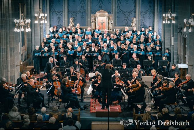 Der Kirchchor St. Martinus trat am Samstag gemeinsam mit der Frankfurter SingGemeinschaft und dem Collegium Musicum auf.