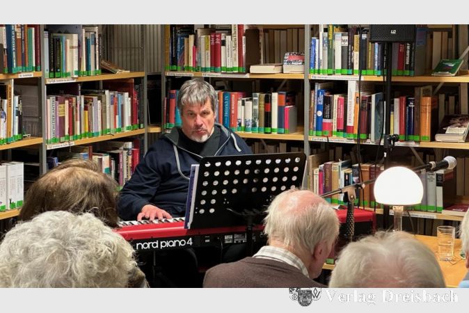 Thomas Bieser am E-Piano.