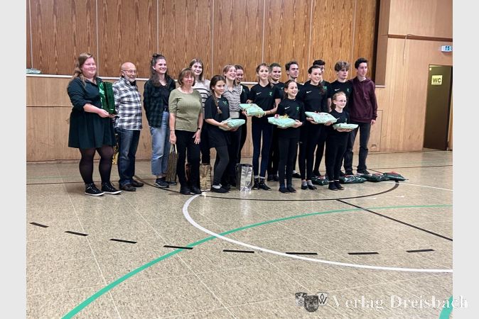 Keine Familienfeier ohne Ehrungen - auch der R.K.Wanderlust würdigte wieder besonders verdiente und erfolgreiche Vereinsmitglieder.