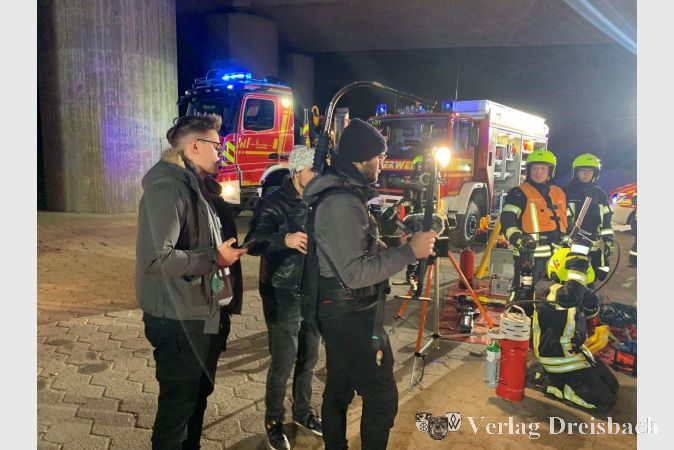 Drehtag unter der A3-Brücke bei Eddersheim.