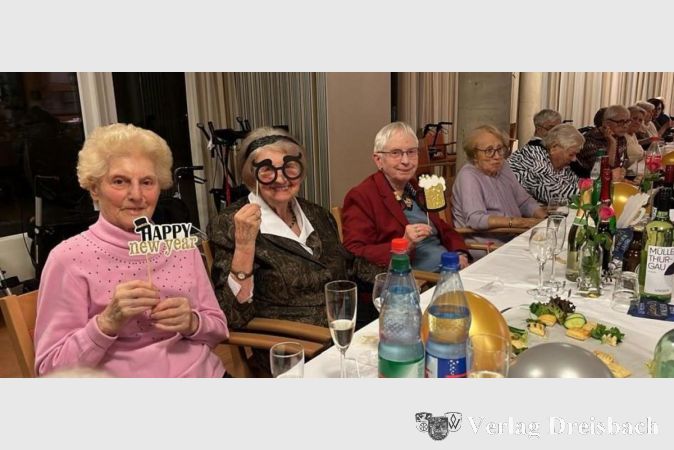 Fröhlicher Silvesterabend im Kursana Domizil.