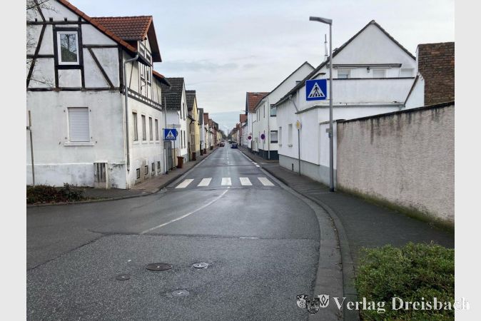 Die Bauarbeiten zur grundhaften Erneuerung der Sindlinger Straße sollen in wenigen Wochen beginnen.