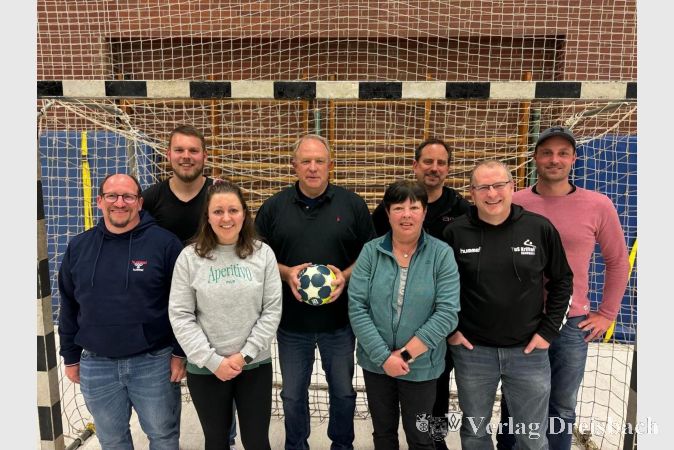 Der neue Vorstand der Krifteler Handballer.
