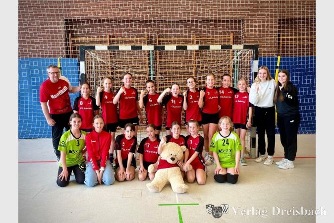 Vorfreude bei der weiblichen D-Jugend: Sie geht nun in die Qualifikation.