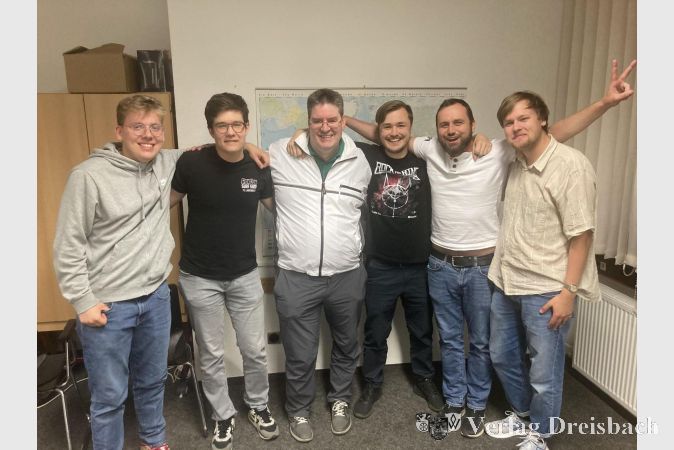 Von links nach rechts Leon Guttmann, Vincent Döhne, Roger Fischer, Joshua Kraft, Tobias Makilla und Malte Busch. Zum Pokalsieg haben zudem Michael Bernhardt, Wolfgang Gerstner, Mark Arnold und Stefan Pölt beigetragen.