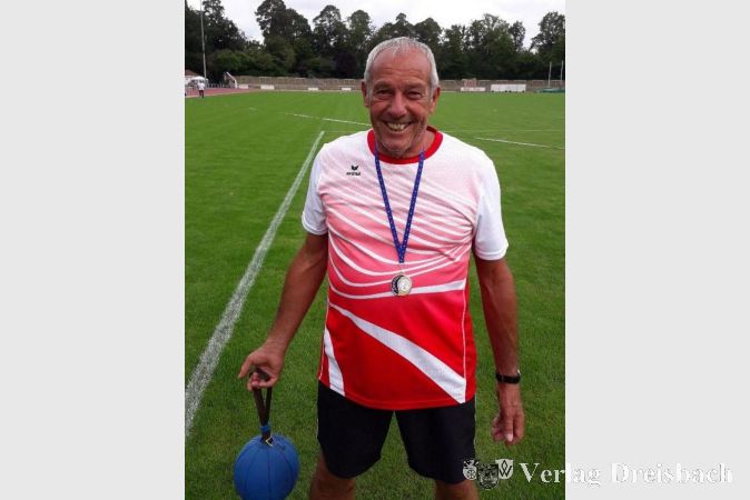 In acht Disziplinen trat Eckard Kiel in der Klasse M 70 bei dem LSW-Europameisterschaften an und holte in den letzten beiden Wettkämpfen jeweils die Goldmedaille.