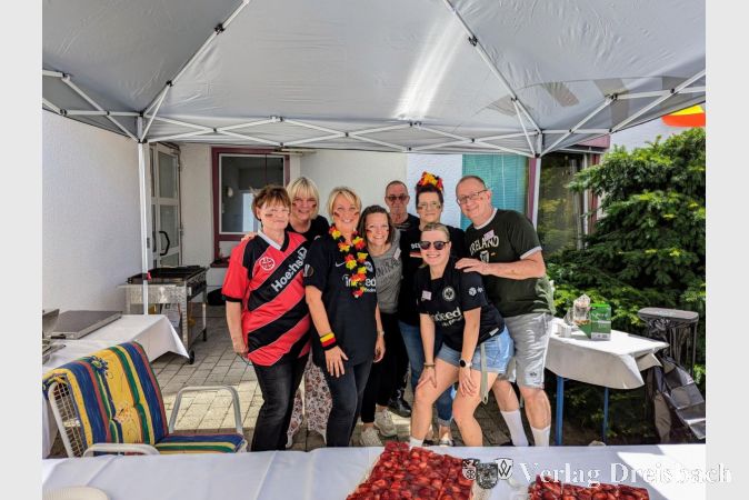 Das EVIM-Team an diesem Tage. V.l.n.r.: Birgit Müller, Beate Nitzschke, Litsa Mereti, Roksana Flach, Gisbert Heil, Jennifer Zöllner, Sophie Dreyer und Einrichtungsleiter Viktor Derr.