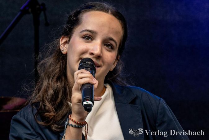 Die Krifteler Nachwuchssängerin Miray.