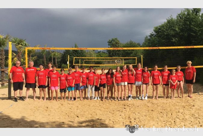 Gruppenfoto der Ferienspiel-Wasserskifahrerinnen und -fahrer.