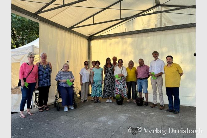 Siegerehrung für den diesjährigen Blumenwettbewerb der Hawobau.