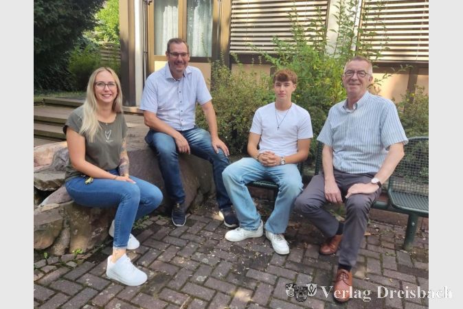 V.l.n.r.: Katrin Maurer, Bürgermeister Christian Seitz, Patrick Lauprecht und der Erste Beigeordnete Franz Jirasek.
