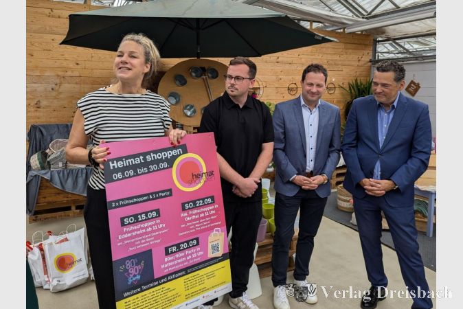 V.l.n.r.: Nadja Tepe vom Hattersheimer Gewerbeverein, Wilhelm Schultze von der Hattersheimer Wirtschaftsförderung, EVIM-Geschäftsführer Björn Bätz und IHK-Vizepräsident Oliver Schwebel.