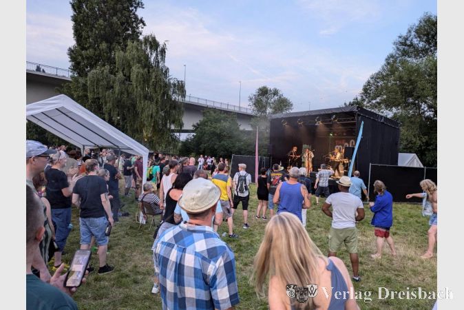 Das FOA bot ein abwechslungsreiches Musikprogramm mit 14 Bands auf zwei Bühnen.