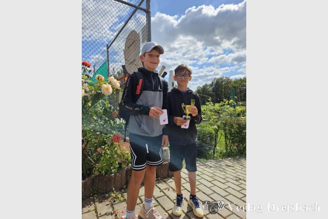 Max Neumann (links) und Leo Manic.