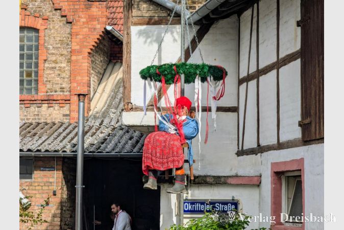 Dürfen auch bei der Hofkerb nicht fehlen: Kerbebaum und Kerbebupp.