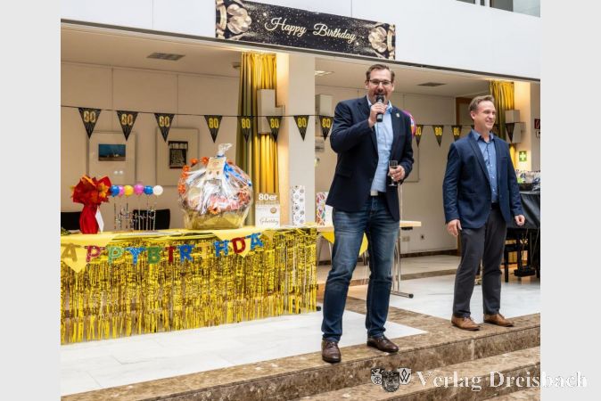 Auch Bürgermeister Christian Seitz (links) und der Erste Beigeordnete Martin Mohr gratulierten.