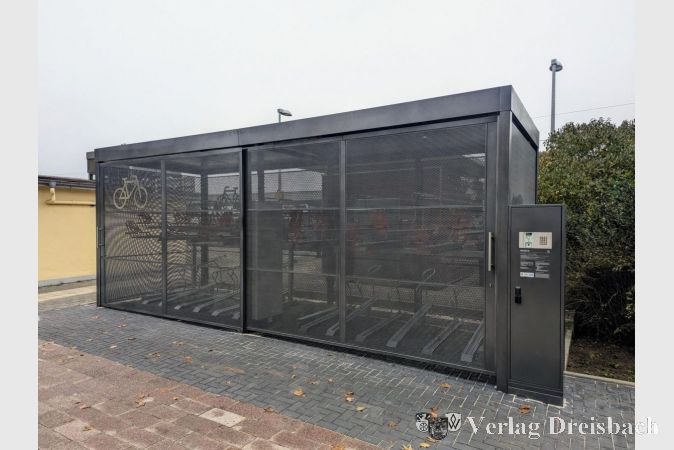 Die neue Fahrradsammelschließanlage am Krifteler Bahnhof.