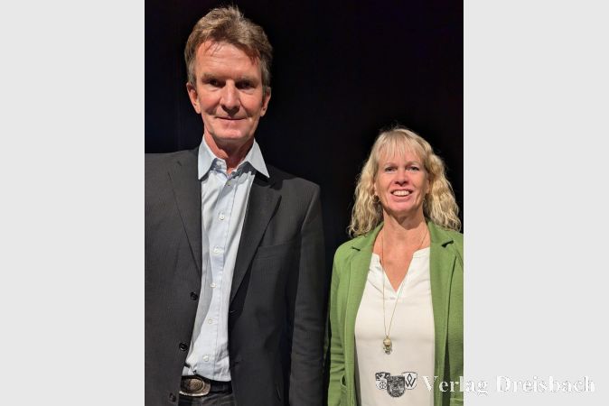 Olympiasieger Michael Groß und HGV-Vorsitzende Marion Eisenmann-Kohl setzen gemeinsam ein Zeichen für berufliche Weiterentwicklung und regionale Vernetzung.