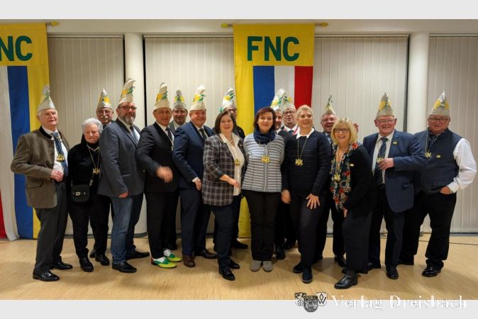Im Mittelpunkt der Saisoneröffnung des FNC stand die Ehrungen verdienter Vereinsmitglieder.