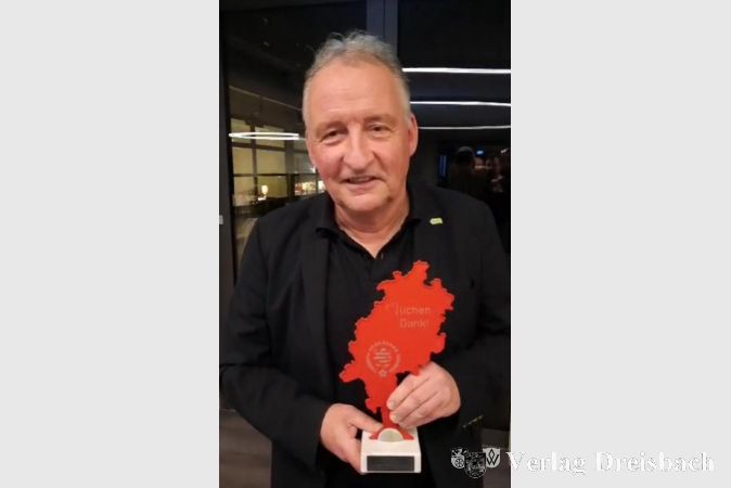Lutz Wagner wurde vom Hessischen Fußball-Verband ausgezeichnet.