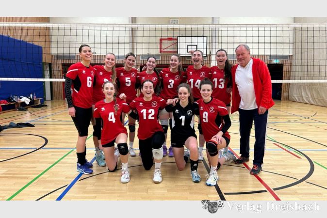 Kriftels Volleyball-Damen nach dem Sieg gegen die HVV-Auswahl in der Landesliga.