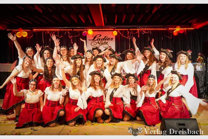 Starke Frauen, starke Fastnacht: Seit 15 Jahren organisieren die Gastgeberinnen der FNC Fun Factory mit Leidenschaft und Hingabe die Ladies Night - ein Erfolg, der die Damensitzung zu einem festen Bestandteil der Fastnacht gemacht hat.