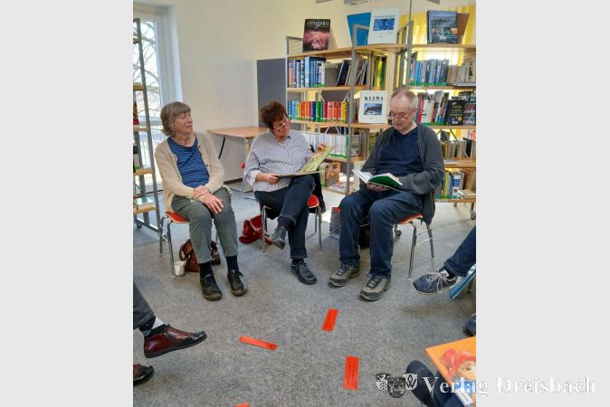 Aktives Vorlesen als Erfolgsrezept: Die Workshopteilnehmer lernten, dass es mit dem "Herunterleiern" von Texten bei weitem nicht getan ist.