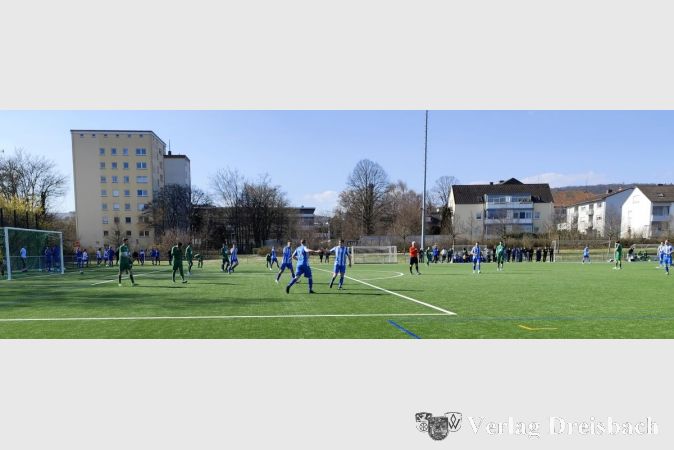 Kreisliga C: Fast mit dem Schlusspfiff erzielte Morten Kessler einen sehenswerten Treffer zum 3:0 für den SV 07 gegen Kelsterbach.