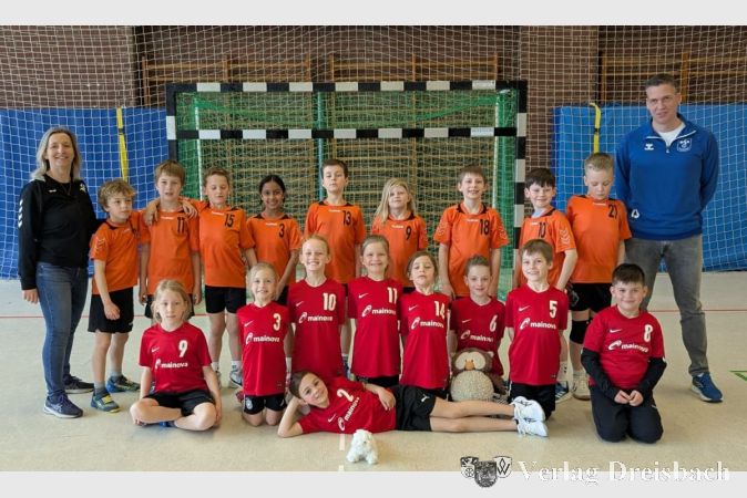 Stolzes Mixed-Team: die F1 mit vielen Spielern beim Heimturnier.