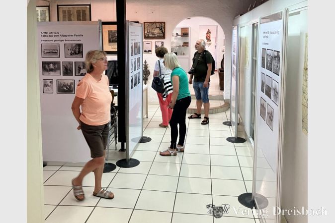 Ausstellung „Eine Familie in Kriftel um 1930“.