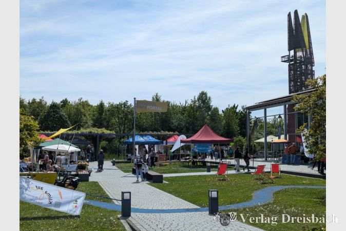 Strahlender Sonnenschein lockte viele Besucherinnen und Besucher zum diesjährigen Tag der Erde.