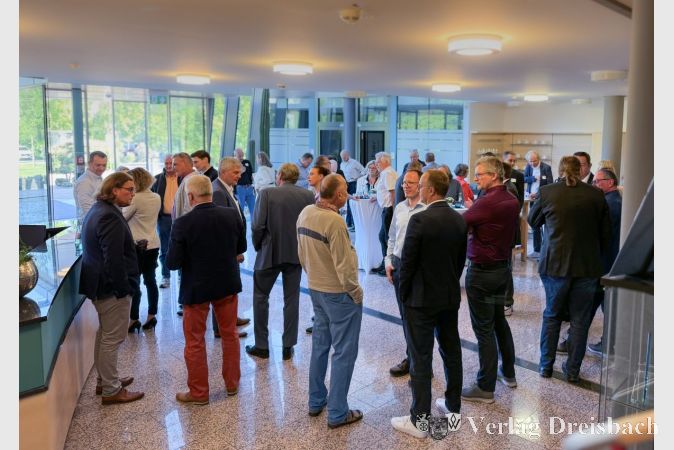 Großer Bahnhof am Dienstag vergangener Woche im Okrifteler Hilscher-Standort.